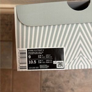 Kyrie Flytrap V Basketball Shoes